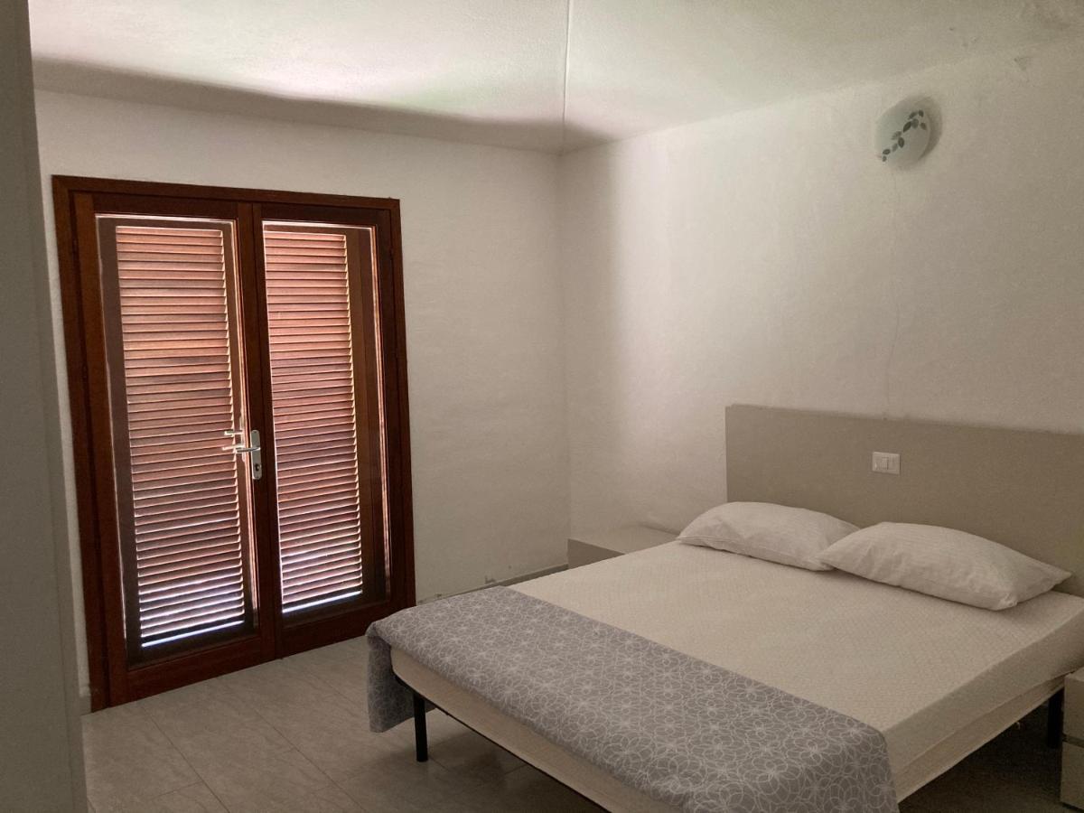 Residenze Gambaru Villa San Teodoro  Exterior foto